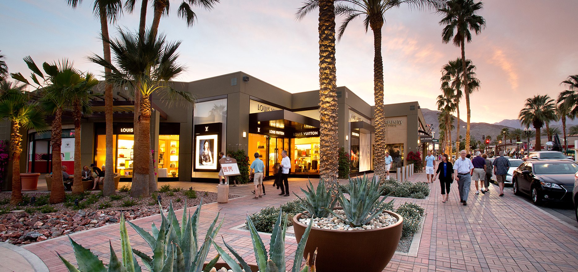 The Gardens on El Paseo - Shopping Mall